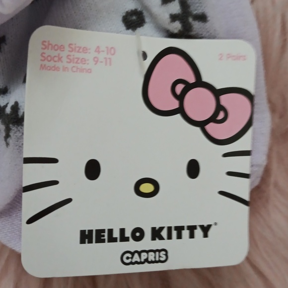 Brand New Ladies HELLO KITTY CAPRI SOCKS-2PR. - Picture 4 of 5